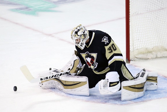 AHL: MAY 07 Calder Cup Semifinals - Game 2 - Wilkes-Barre Scranton Penguins at Manchester Monarchs
